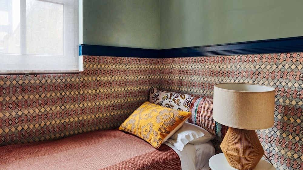 undefined Stylish Portobello Road 2 Bedroom Easy Access 5