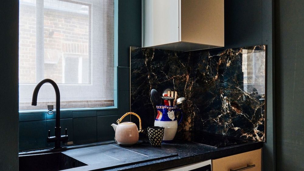 undefined Stylish Portobello Road 2 Bedroom Easy Access 10