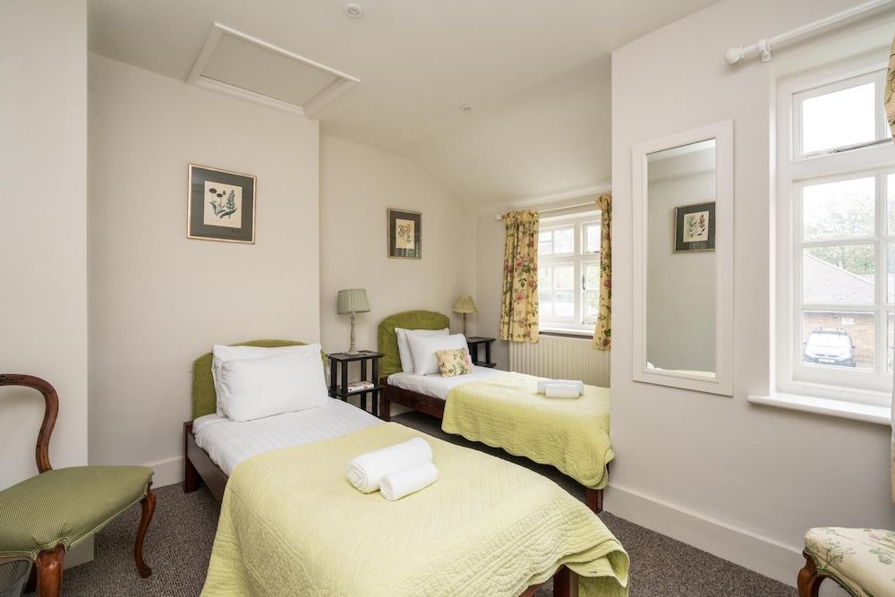 undefined Charming 2BD Garden House - Hammersmith 9