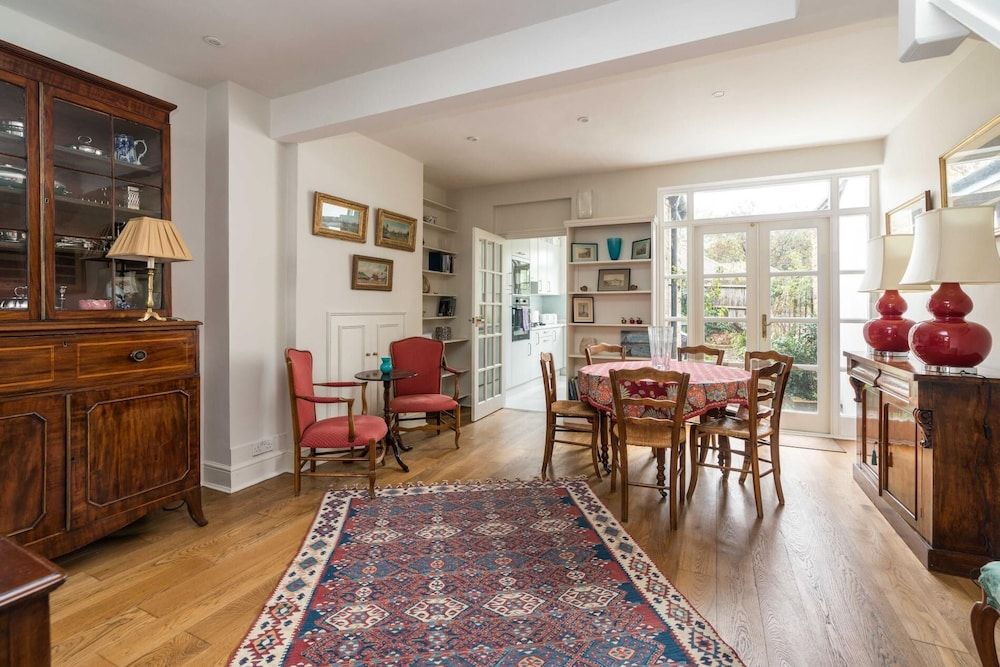 undefined Charming 2BD Garden House - Hammersmith 3
