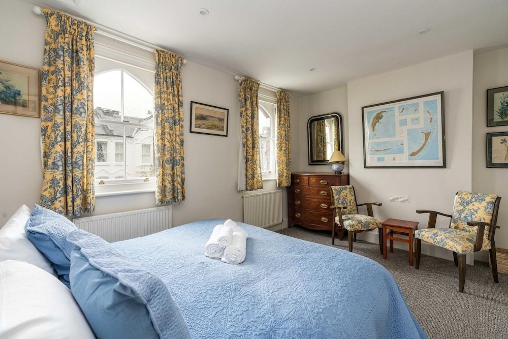 undefined Charming 2BD Garden House - Hammersmith 6