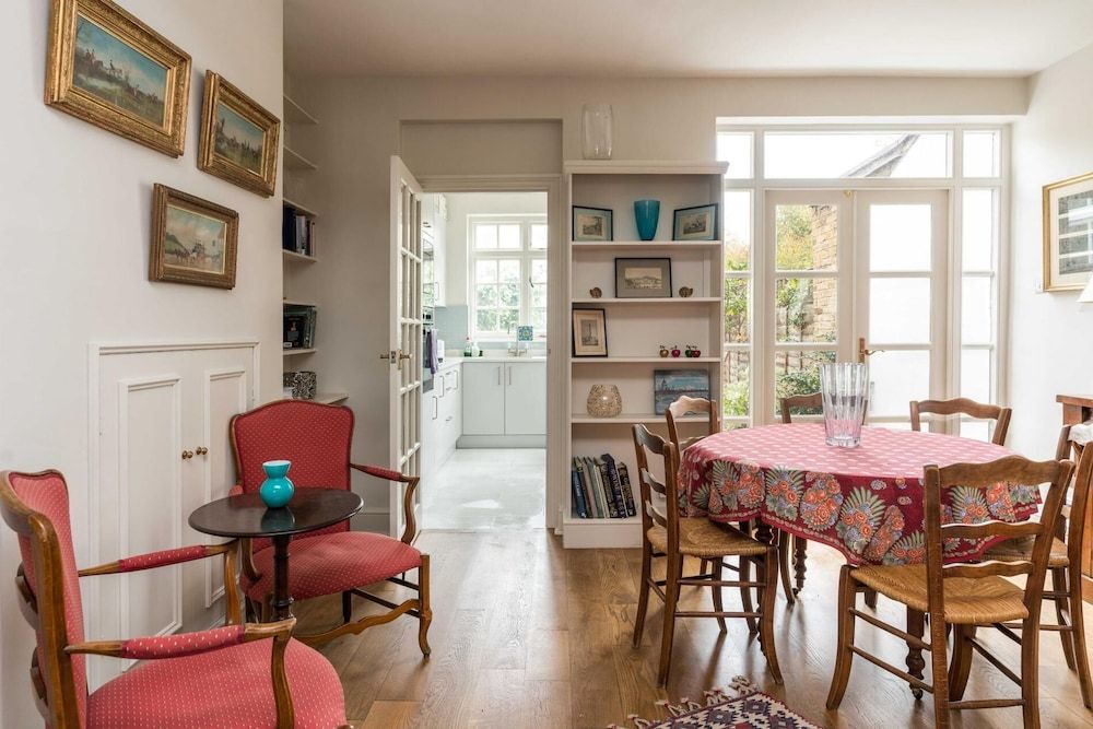undefined Charming 2BD Garden House - Hammersmith 2