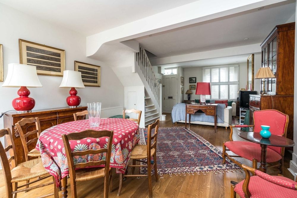 undefined Charming 2BD Garden House - Hammersmith 4