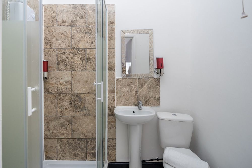 Isledon Hotel Deluxe Double Room, Ensuite 6