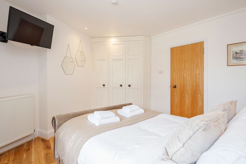 undefined Great Mayfair Apartment - Sleeps 6 6