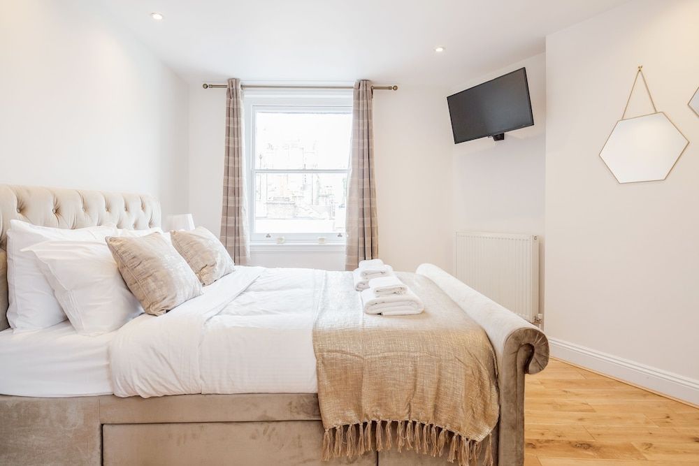 undefined Great Mayfair Apartment - Sleeps 6 4
