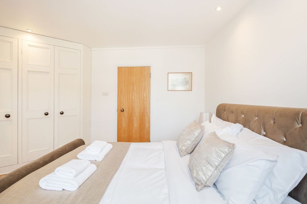 undefined Great Mayfair Apartment - Sleeps 6 5