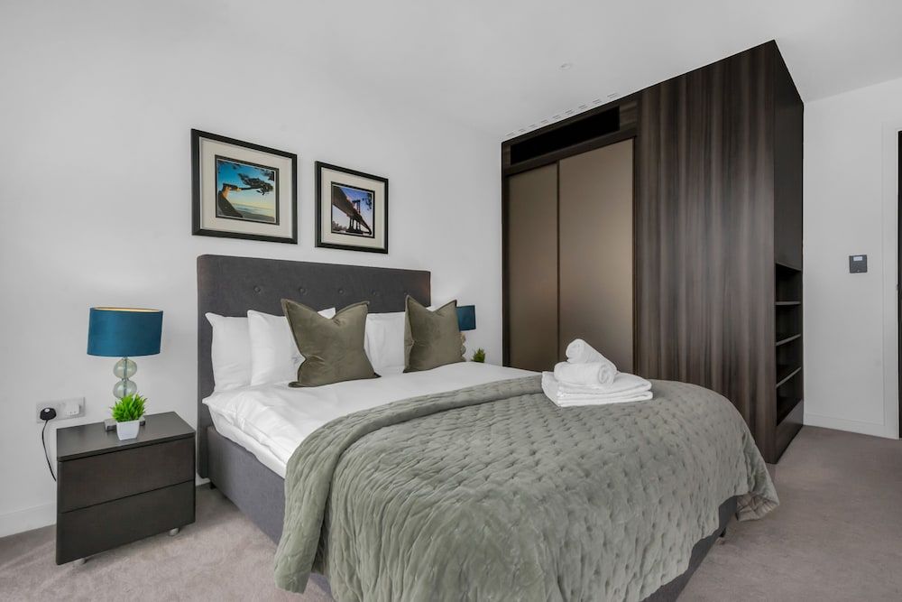 undefined Premium One bedroom apartment City Road Basin 7