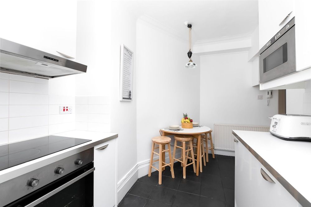 undefined Top Notch Apartment 10