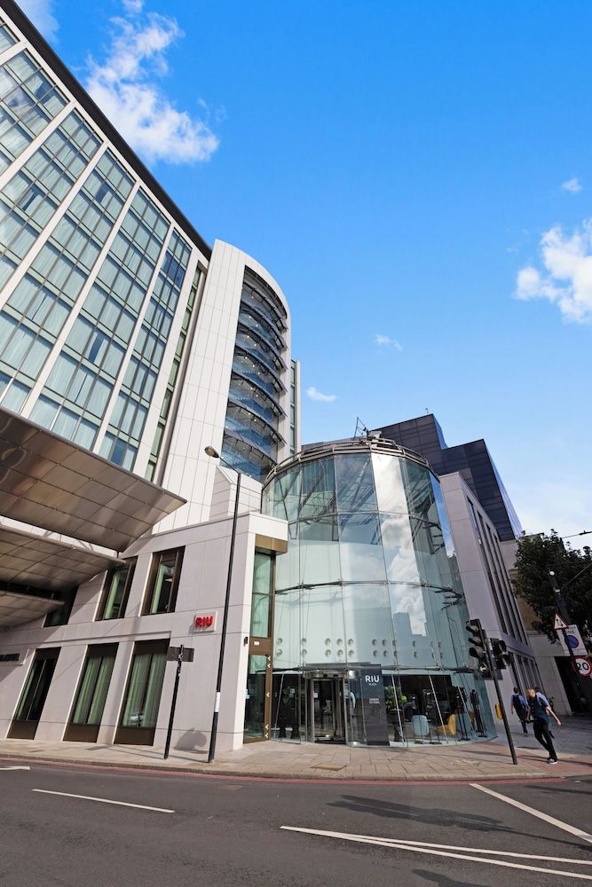 undefined Hotel Riu Plaza London Victoria 8