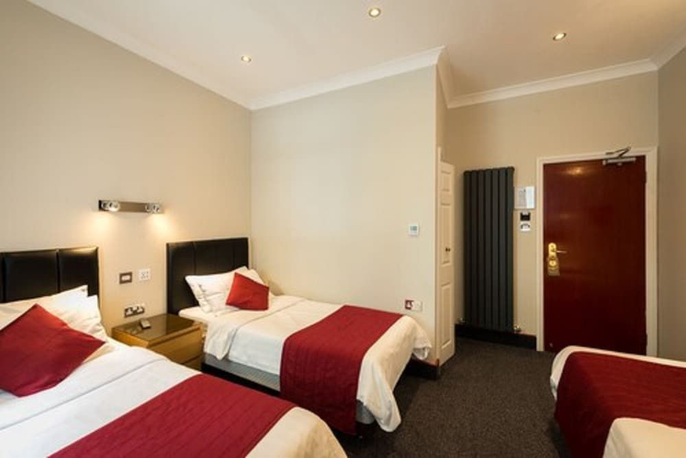 undefined Adria Hotel 9