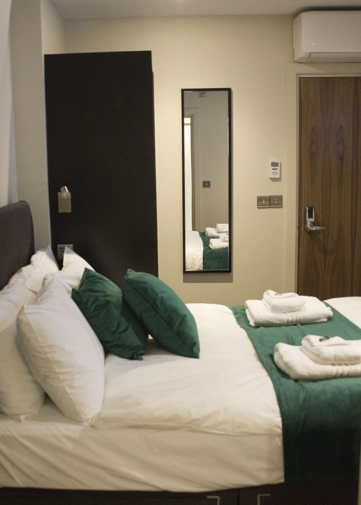 undefined Keystone House 10