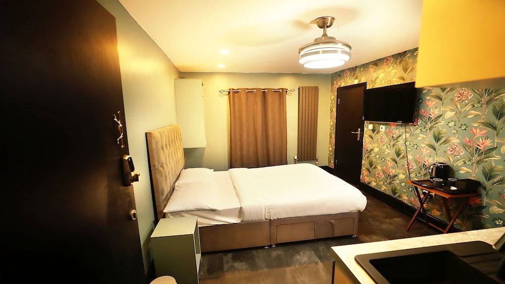 Private Boutique Apartments London Standard Double Room 19