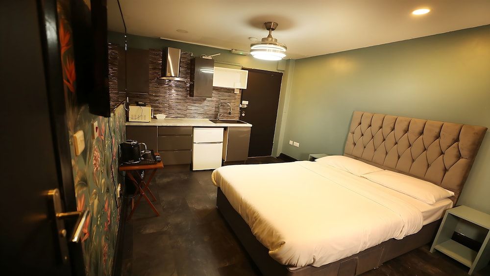 Private Boutique Apartments London Standard Double Room 16