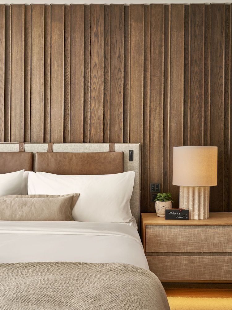 1 Hotel Mayfair Room, 1 King Bed (King) 3