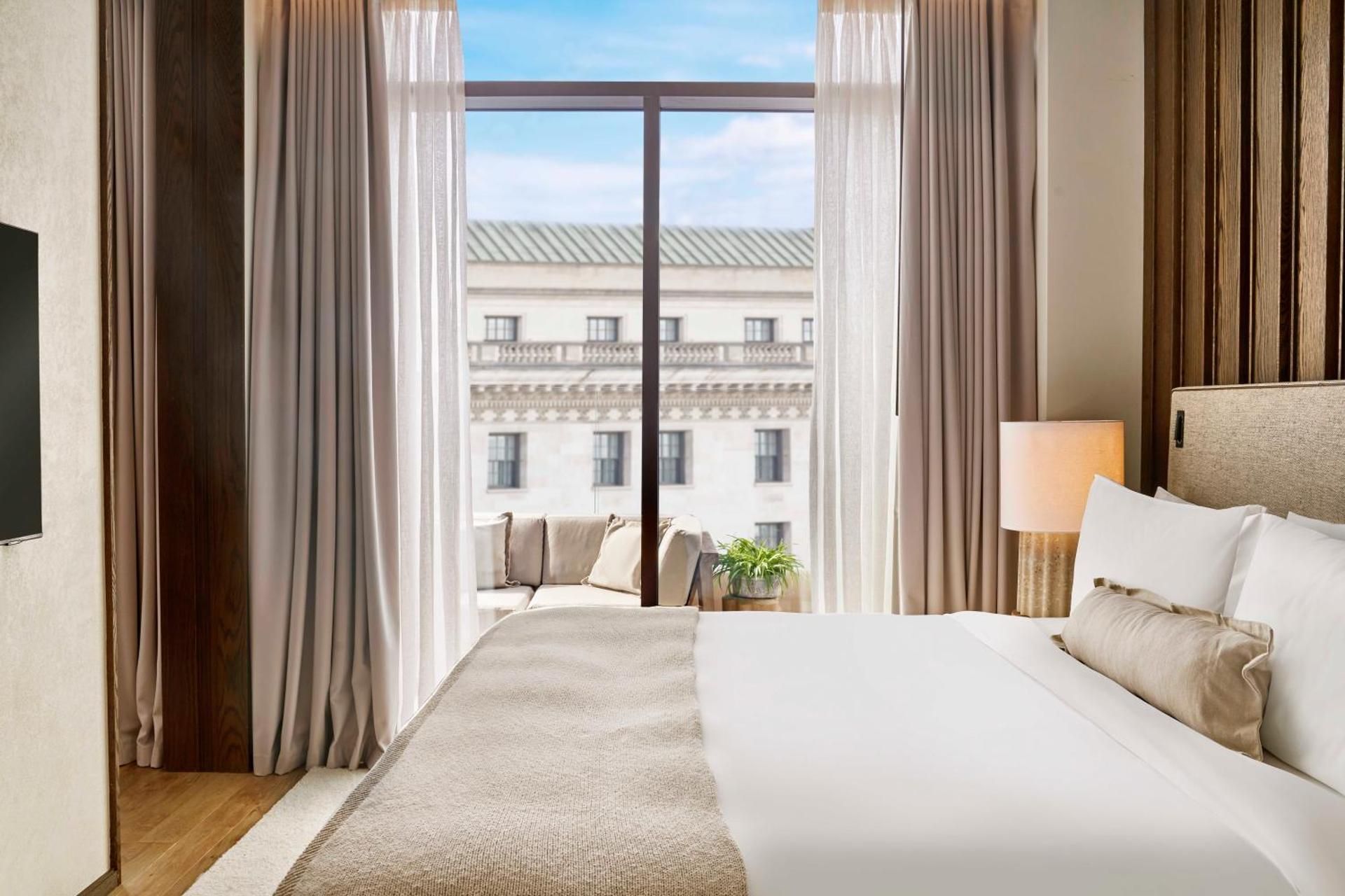 Skyline Terrace King