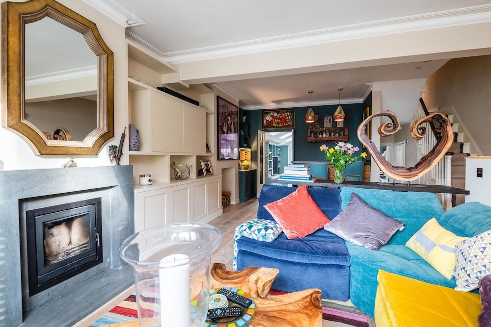 Immaculate Designer Home in Wandsworth House, 4 Bedrooms 25