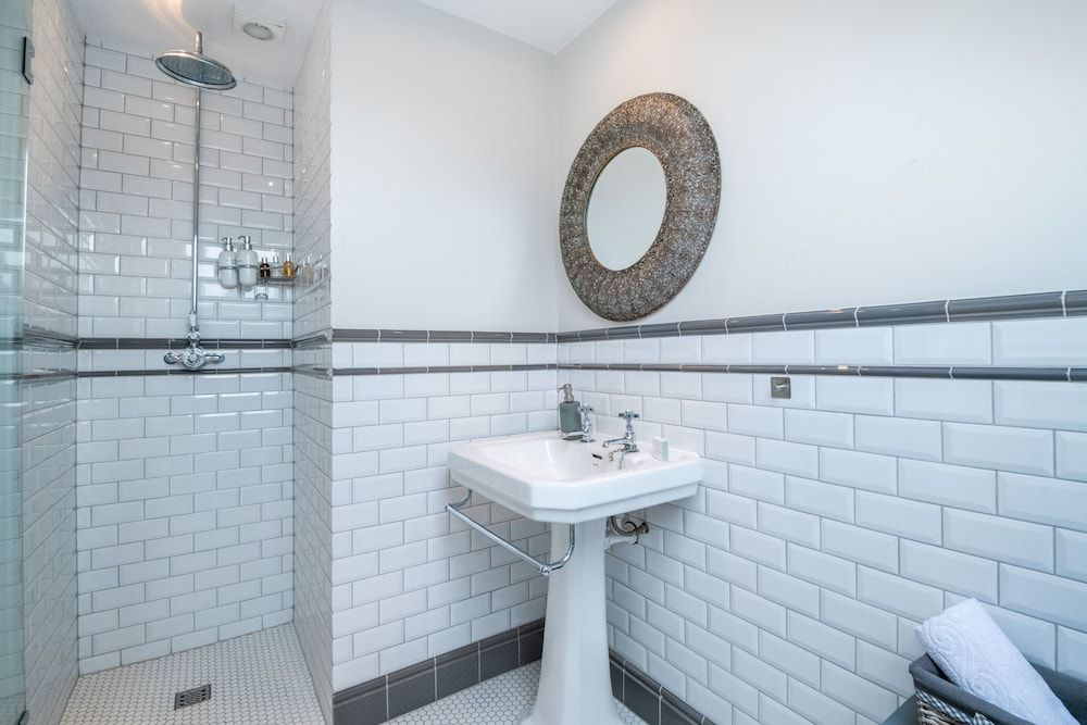 Immaculate Designer Home in Wandsworth House, 4 Bedrooms 35