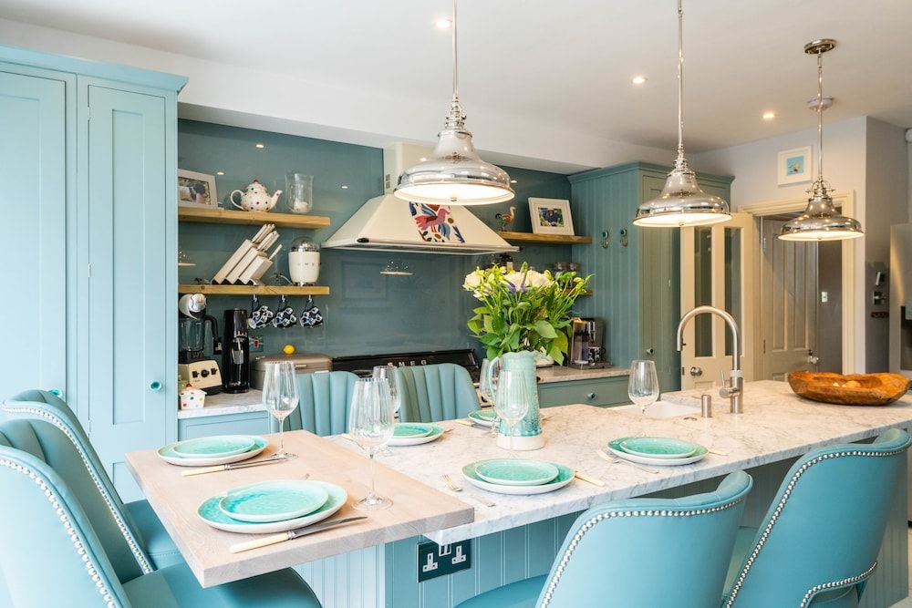 Immaculate Designer Home in Wandsworth House, 4 Bedrooms 19