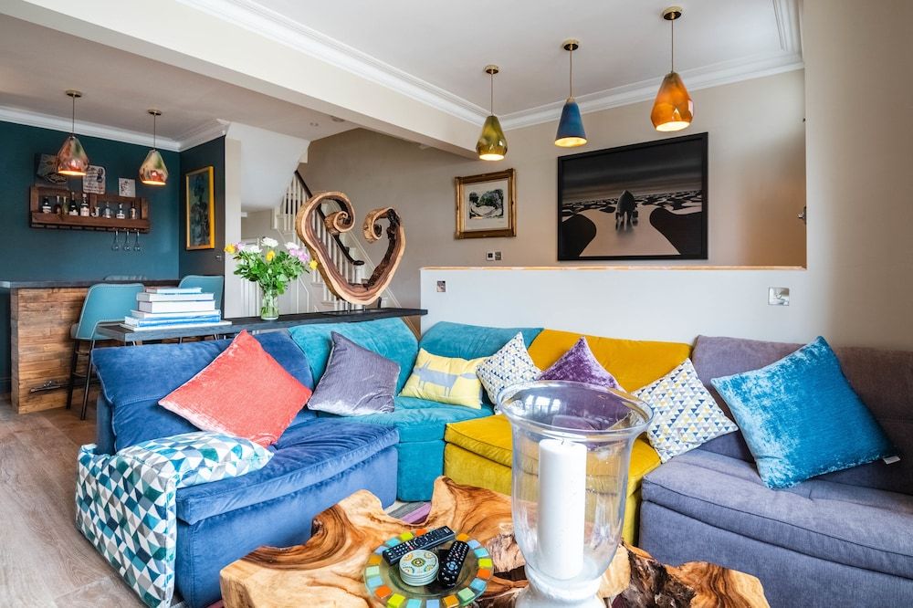 Immaculate Designer Home in Wandsworth House, 4 Bedrooms 26