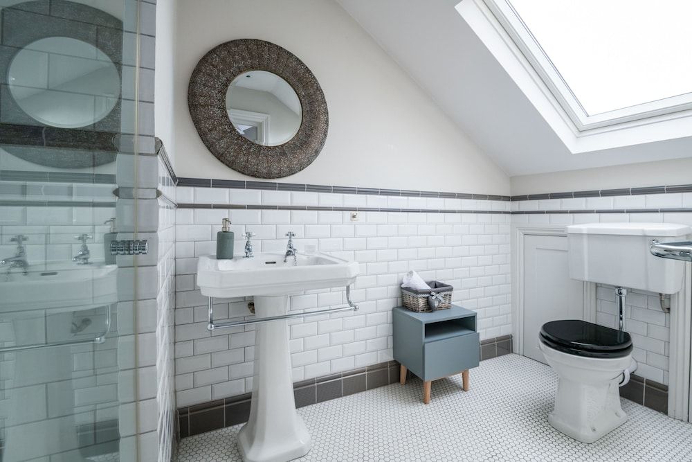 Immaculate Designer Home in Wandsworth House, 4 Bedrooms 40