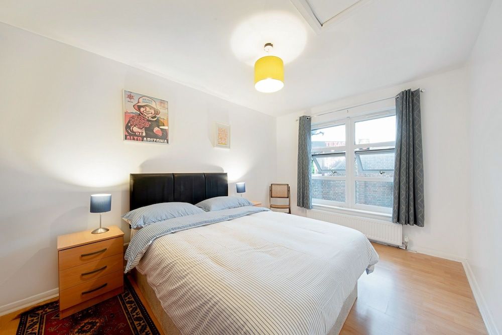 undefined Heath Road 9