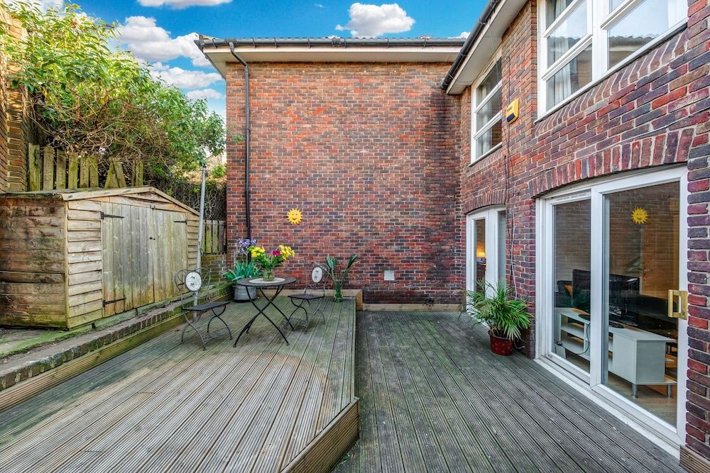 undefined Heath Road 4