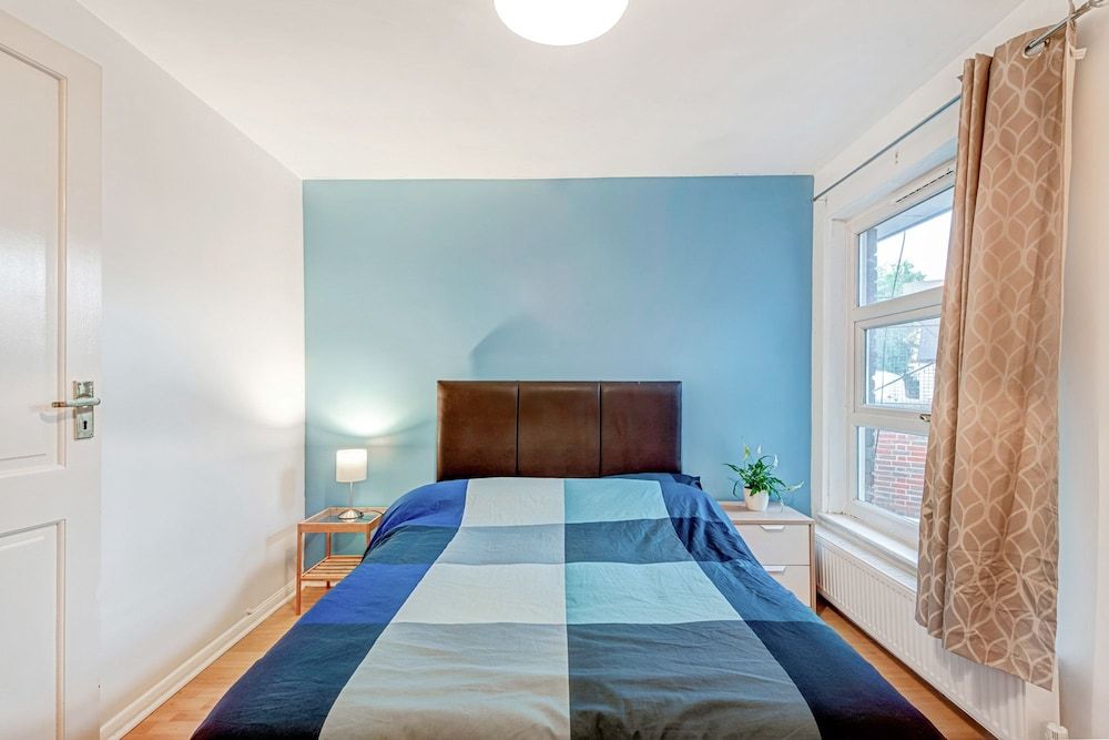 undefined Heath Road 10