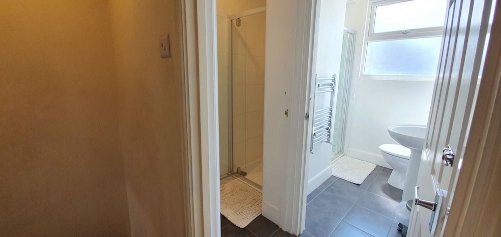 Joseph House Basic House 18