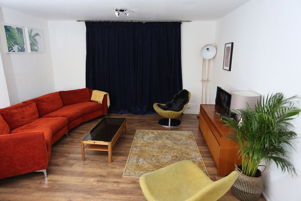 undefined 3 Beds 2 Baths Oxford Circus 5