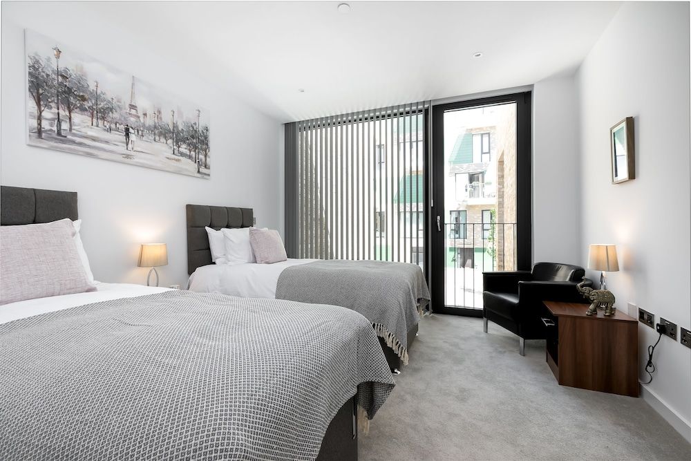 LT Greenwich 3 Bed Townhouse House, Ensuite (LT Greenwich 3 Bed) 14