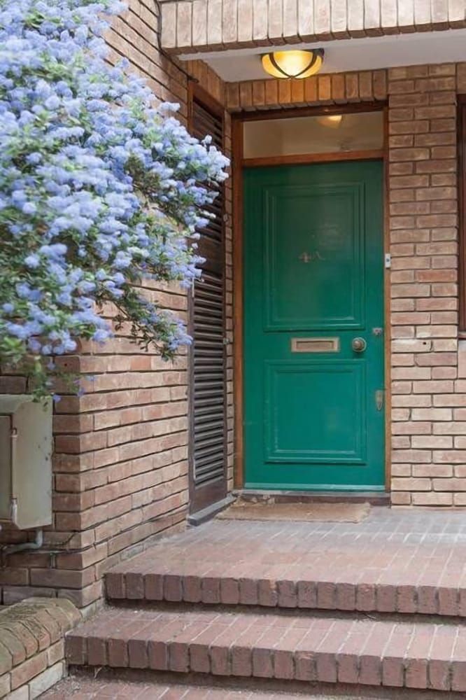 undefined Stylish Apartments next to Buckingham Palace 4