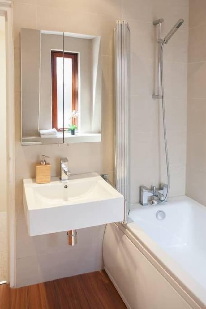 Stylish Apartments next to Buckingham Palace Traditional Townhome, 3 Bedrooms 18