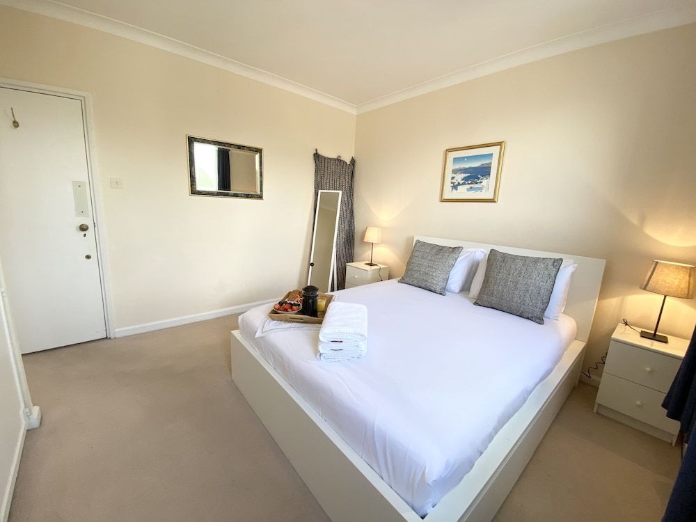 undefined Stylish Apartments next to Buckingham Palace 8