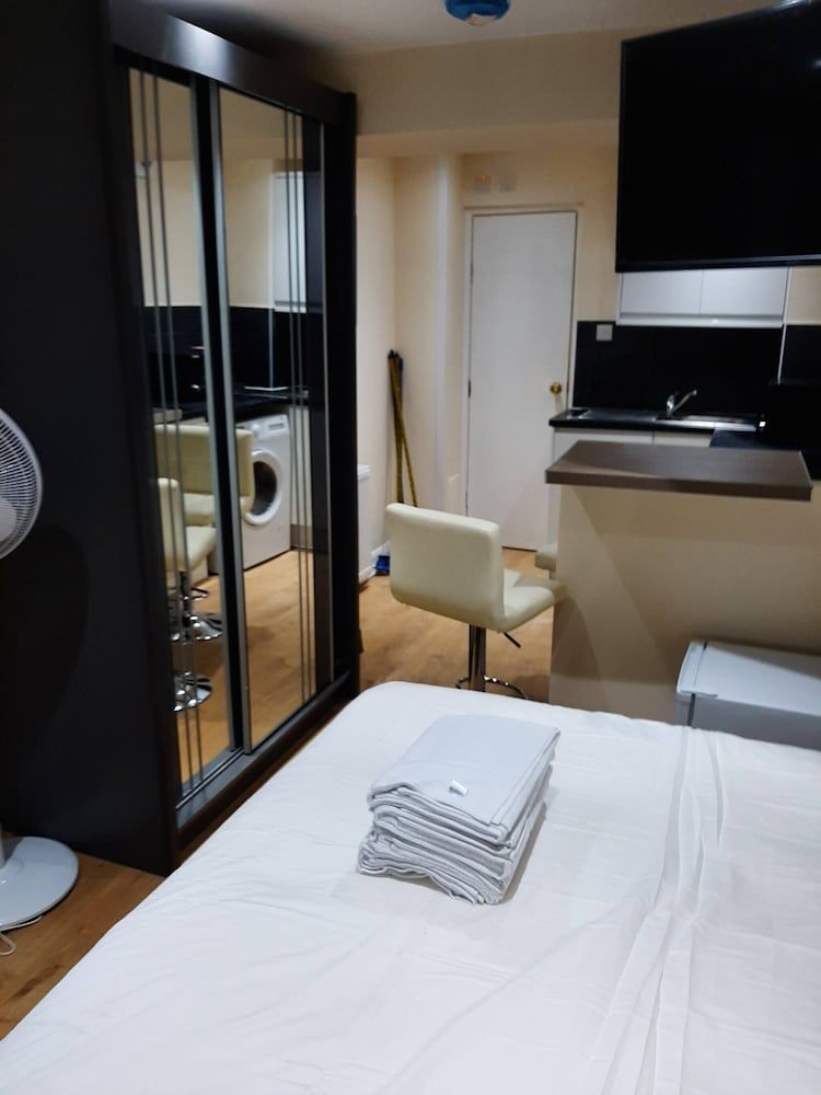 undefined Room in House - Aa Guest Room2 6