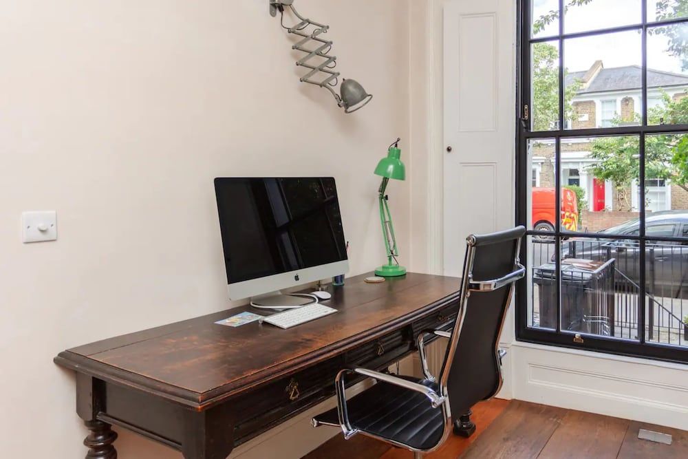 undefined Stunning 2 Bedroom House in Peaceful London Fields 4