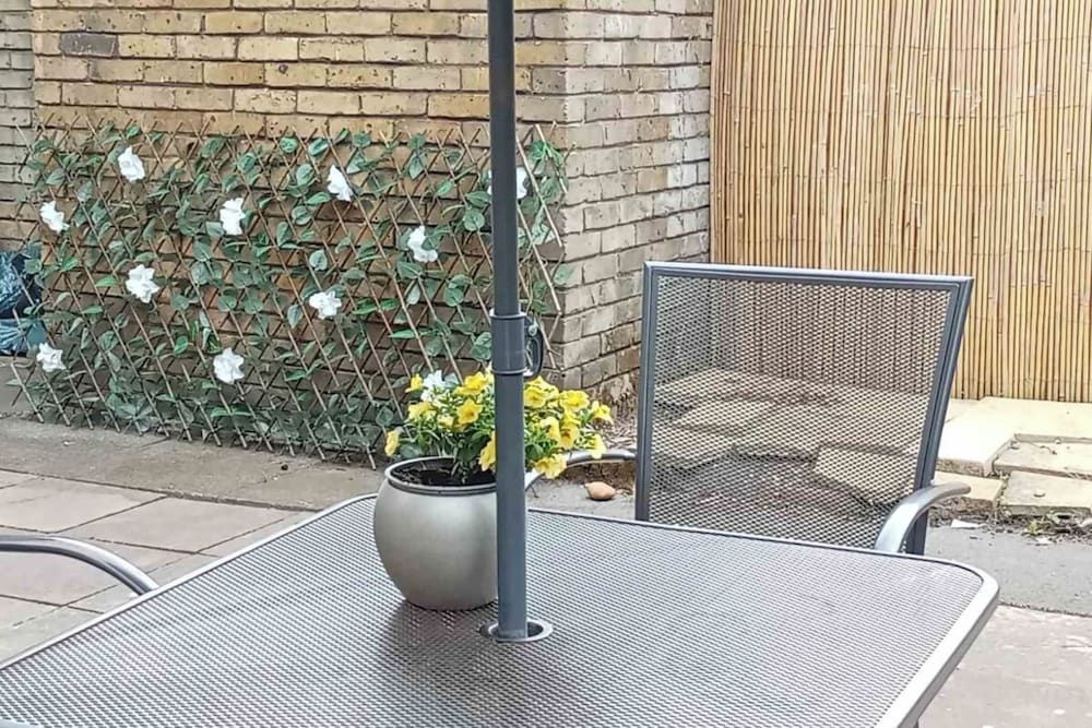 Homely 3 Bedroom House With a Garden Basic House, Multiple Beds 20