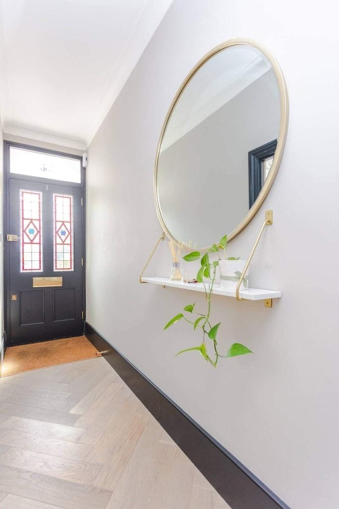 undefined Modern 3 Bedroom Home in Honor Oak Beside Nature Reserve 4