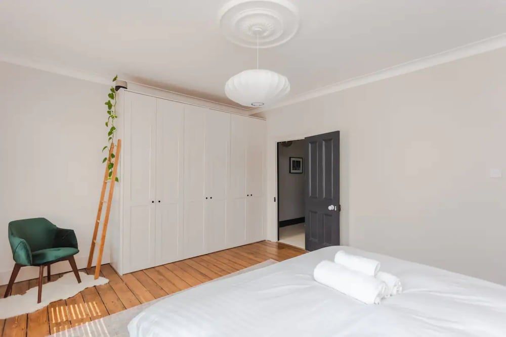 undefined Modern 3 Bedroom Home in Honor Oak Beside Nature Reserve 5