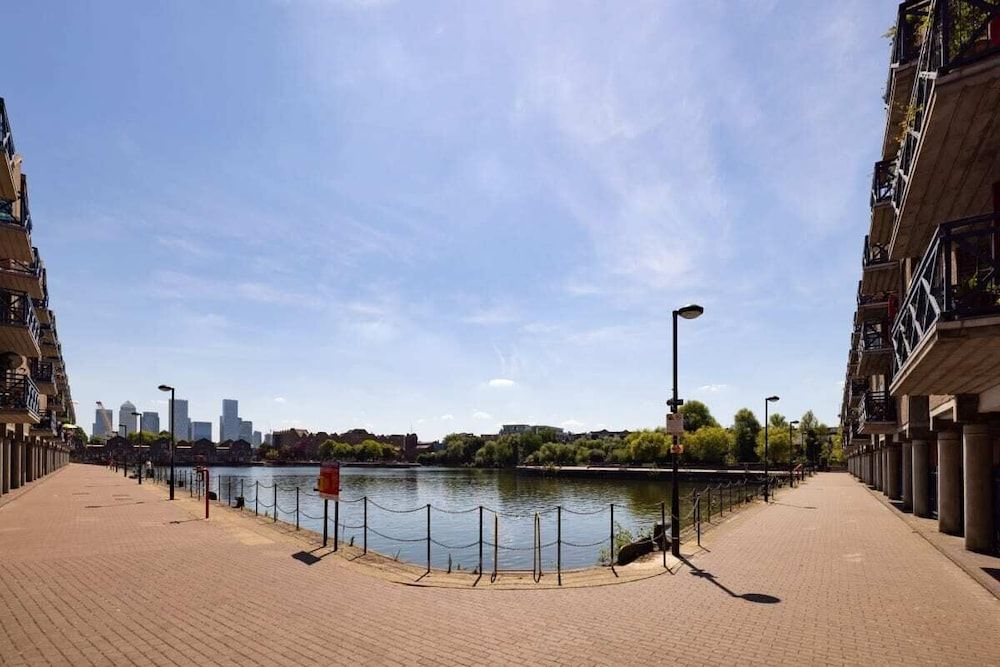 undefined The Shadwell Secret - Contemporary 4bdr House 9