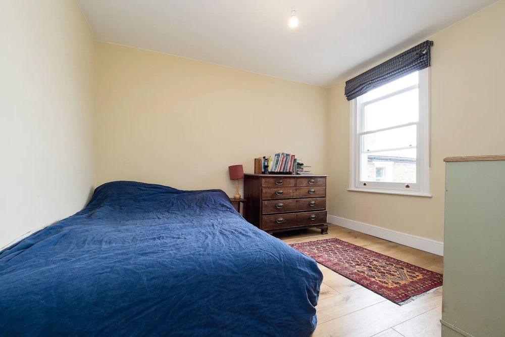 undefined Lovely 4 Bedroom Terraced Family Home 6