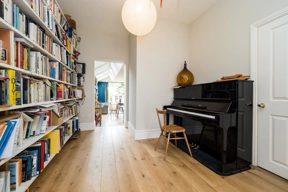 undefined Lovely 4 Bedroom Terraced Family Home 3