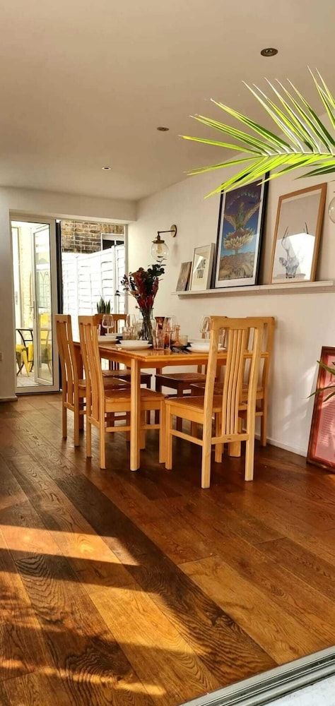 Stylish 3 Bedroom Townhouse in Brockley With Large Garden Basic Townhome, Multiple Beds 14