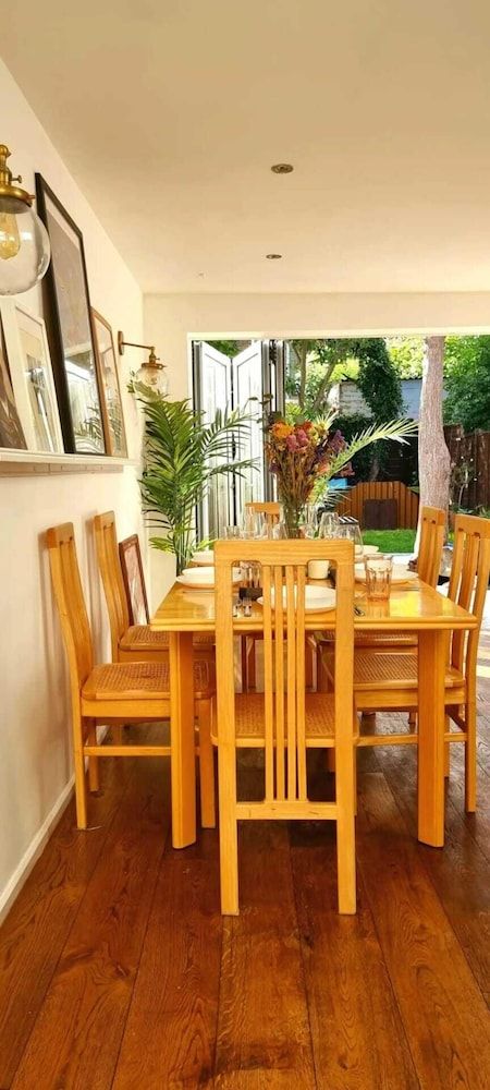 Stylish 3 Bedroom Townhouse in Brockley With Large Garden Basic Townhome, Multiple Beds 19