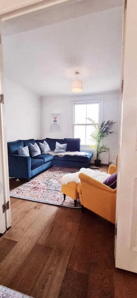 Stylish 3 Bedroom Townhouse in Brockley With Large Garden Basic Townhome, Multiple Beds 22