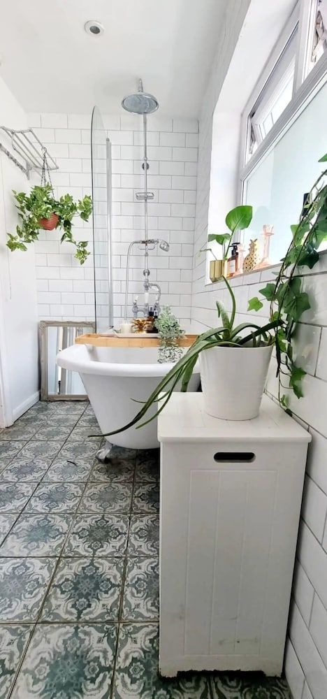 Stylish 3 Bedroom Townhouse in Brockley With Large Garden Basic Townhome, Multiple Beds 31