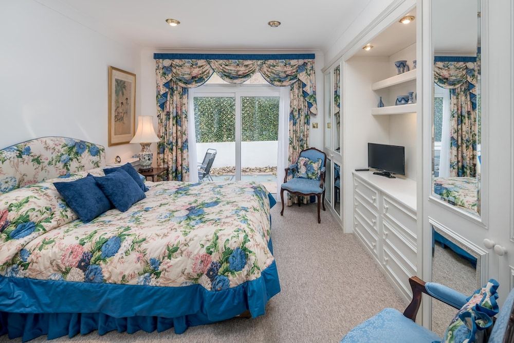 undefined JOIVY Fabulous 4Br House W/Terrace At The Heart Of Notting Hill 10