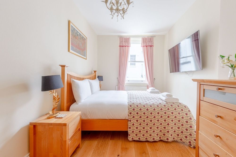 undefined Spacious and Central 3 Bedroom House in Paddington