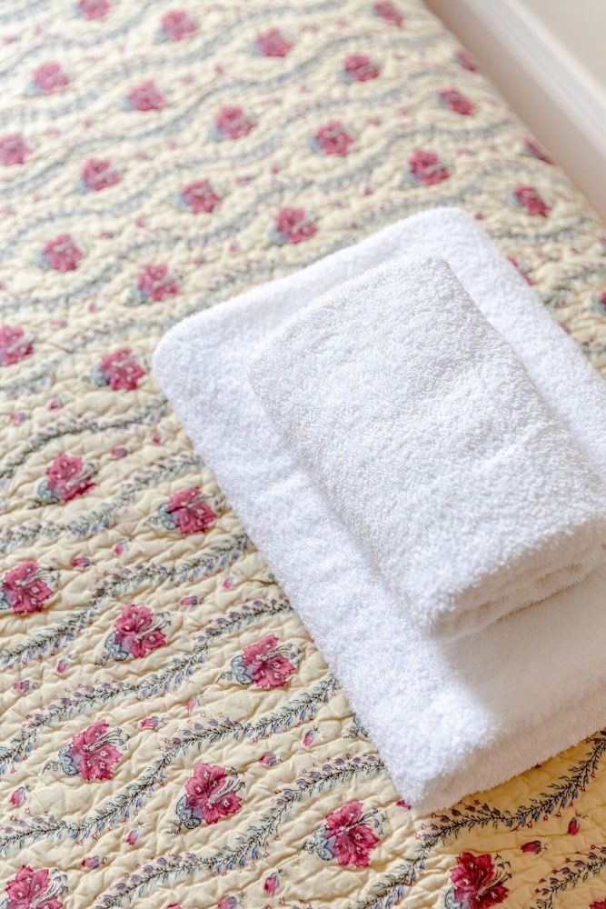 Spacious and Central 3 Bedroom House in Paddington Basic House, Multiple Beds 24