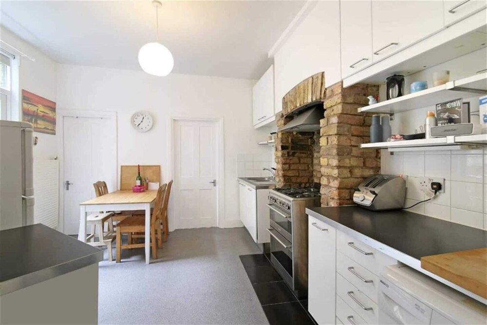 undefined Rustic Garden House in the Heart of East London 5